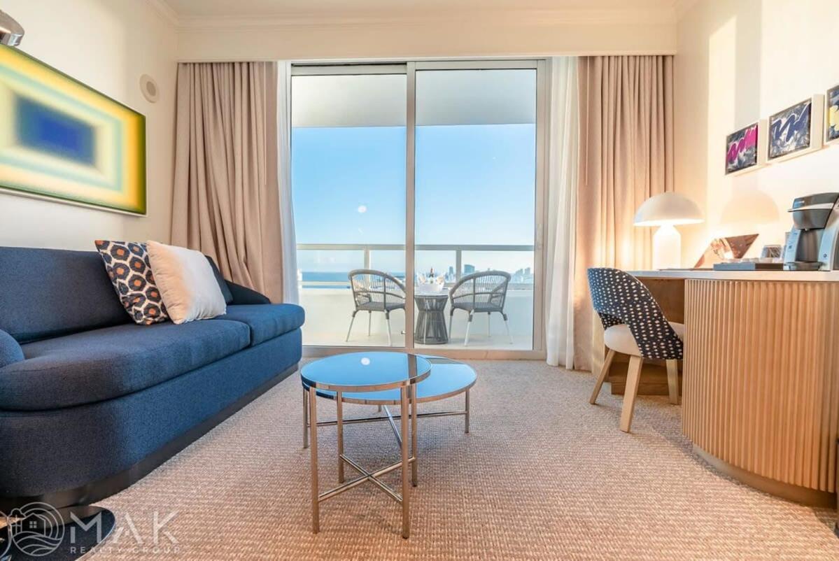 Fontainebleau Resort High Floor W Ocean Views Маями Бийч Екстериор снимка